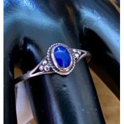 Vintage Filigree Blue Stone Ring (size 9.5)